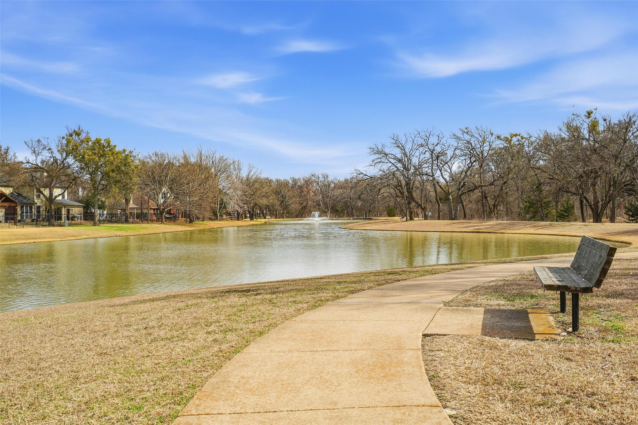 508 Lakeview Circle Burleson TX 76028