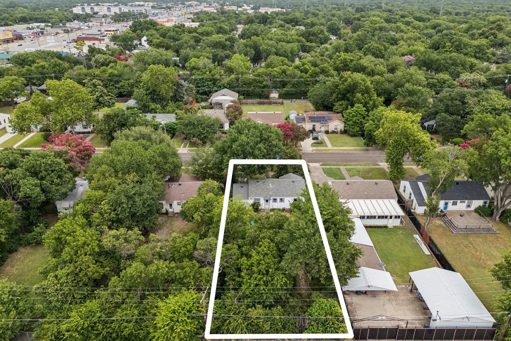 1245 San Patricio Drive Dallas TX 75218