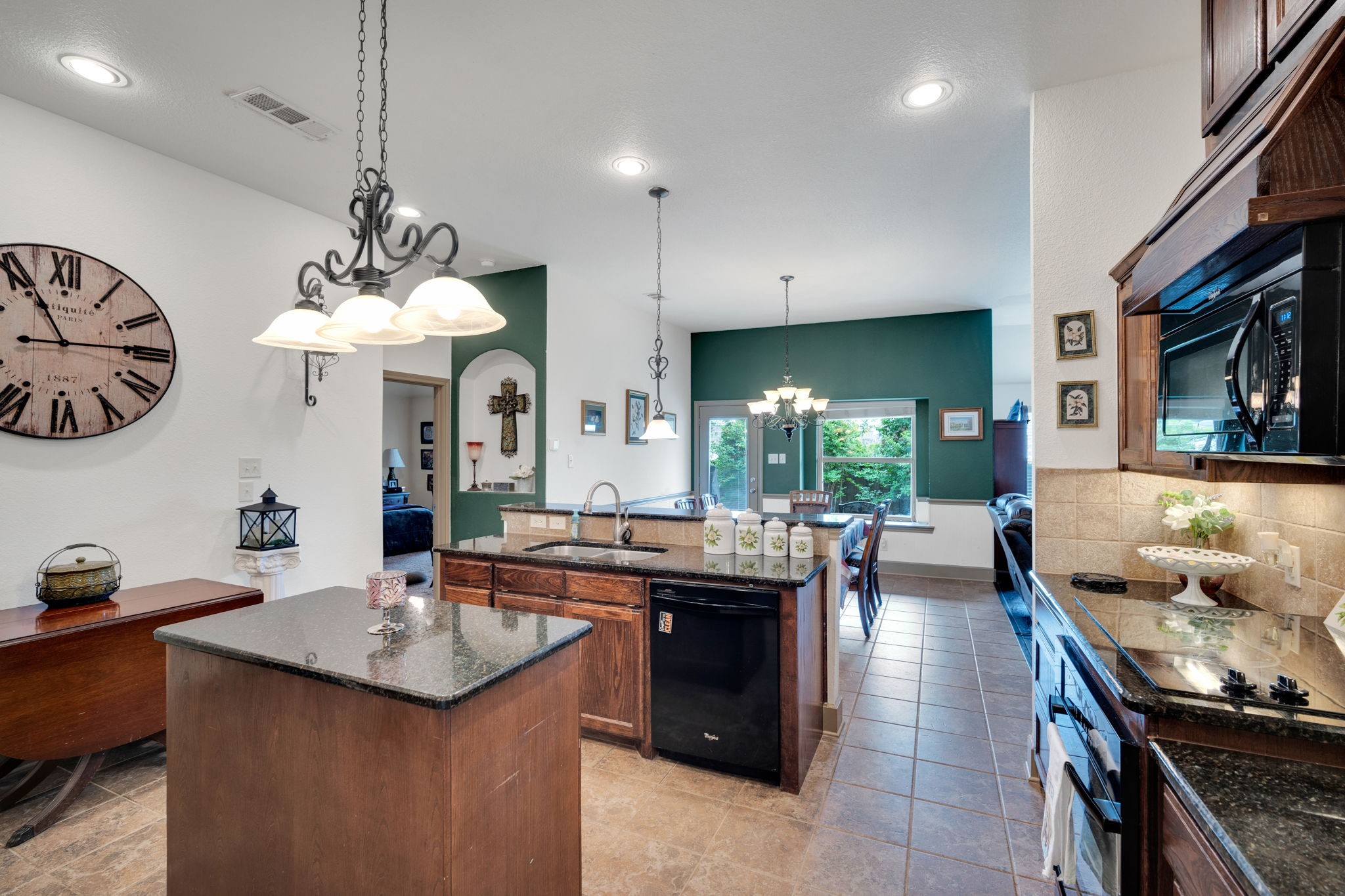 1675 Potomac Drive Burleson TX 76028