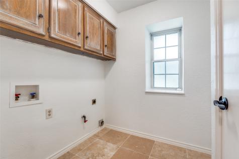 6844 Leameadow Drive Dallas TX 75248