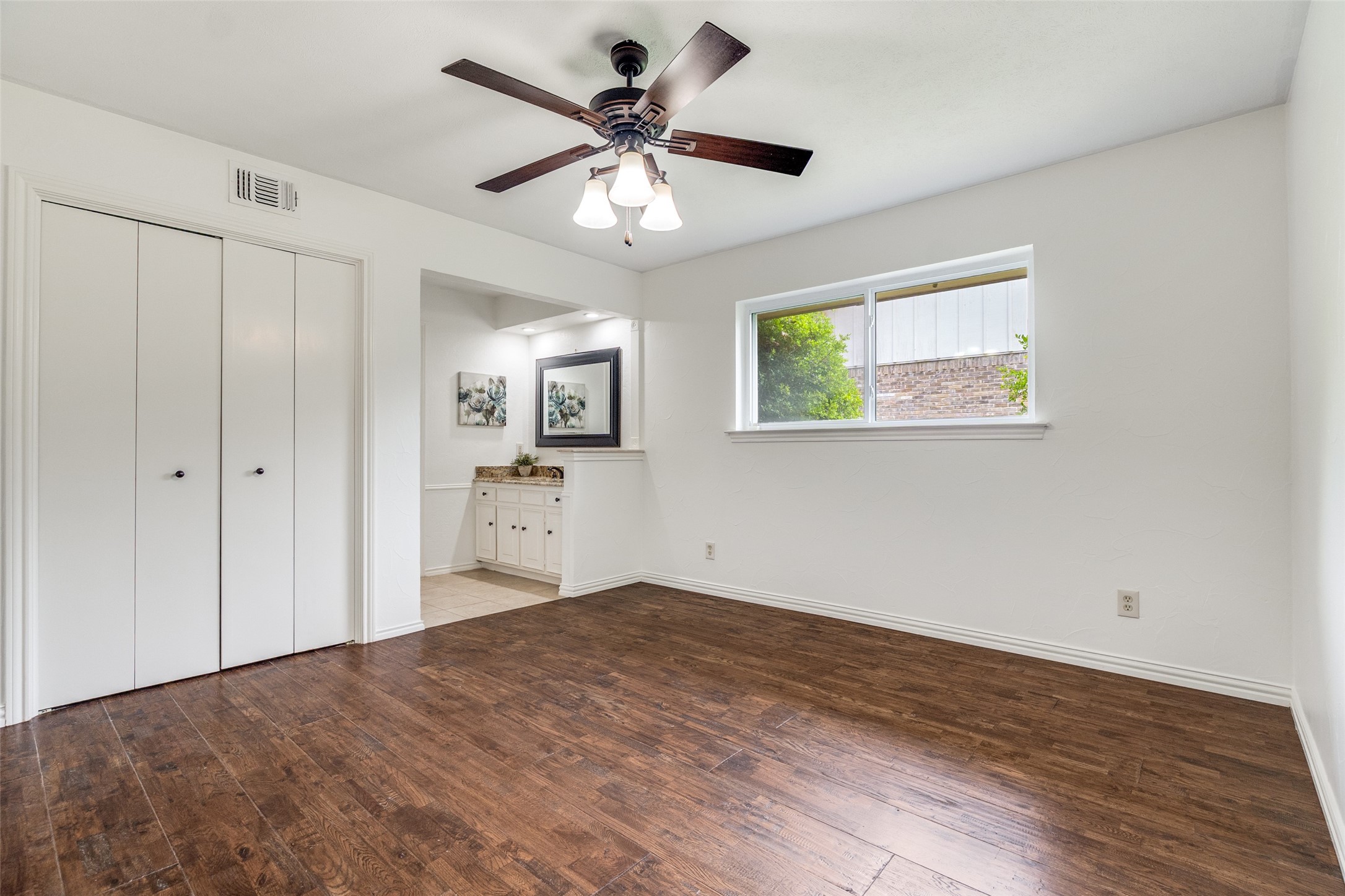 6844 Leameadow Drive Dallas TX 75248