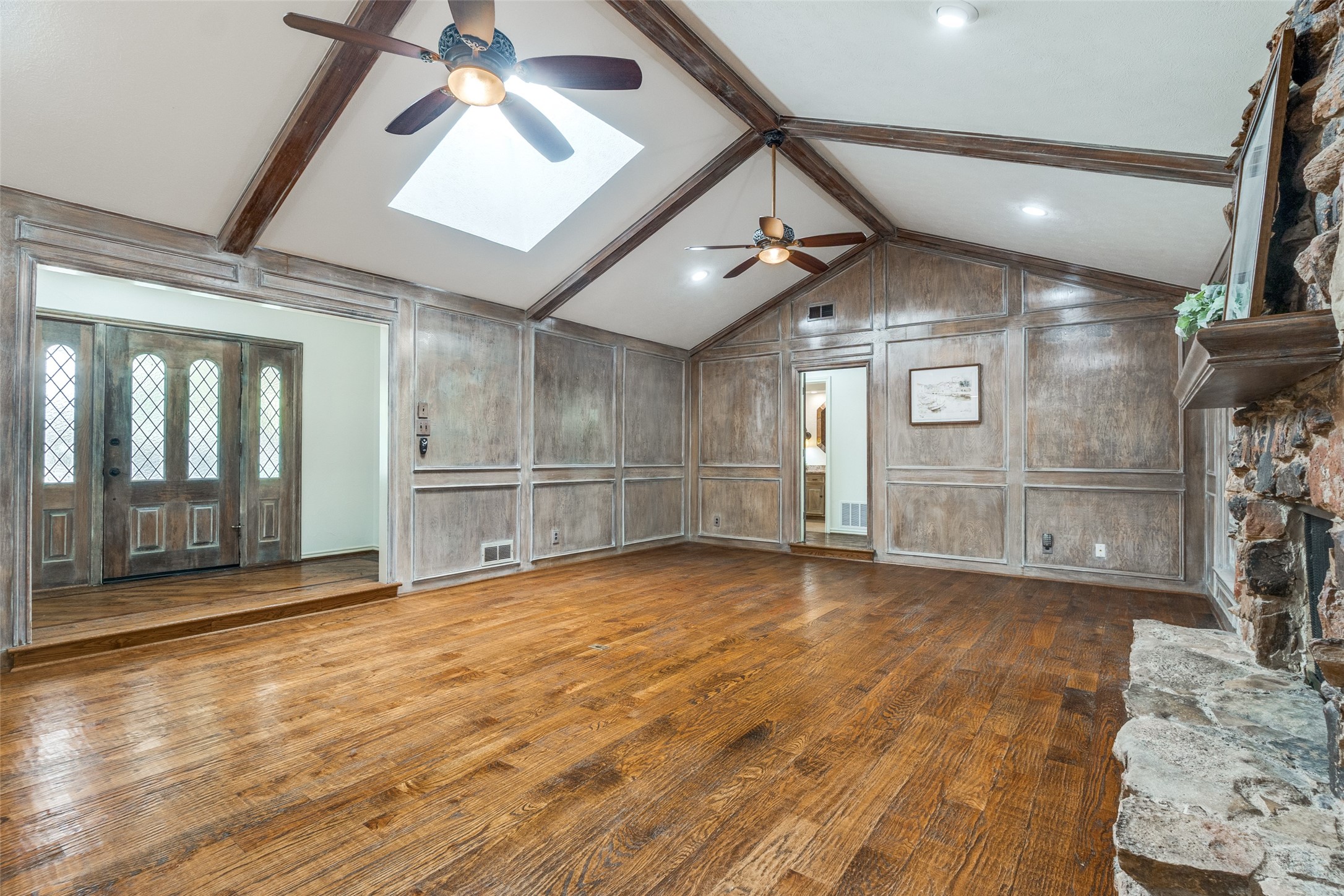 6844 Leameadow Drive Dallas TX 75248