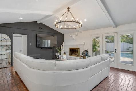 3228 Grantwood Drive Dallas TX 75229