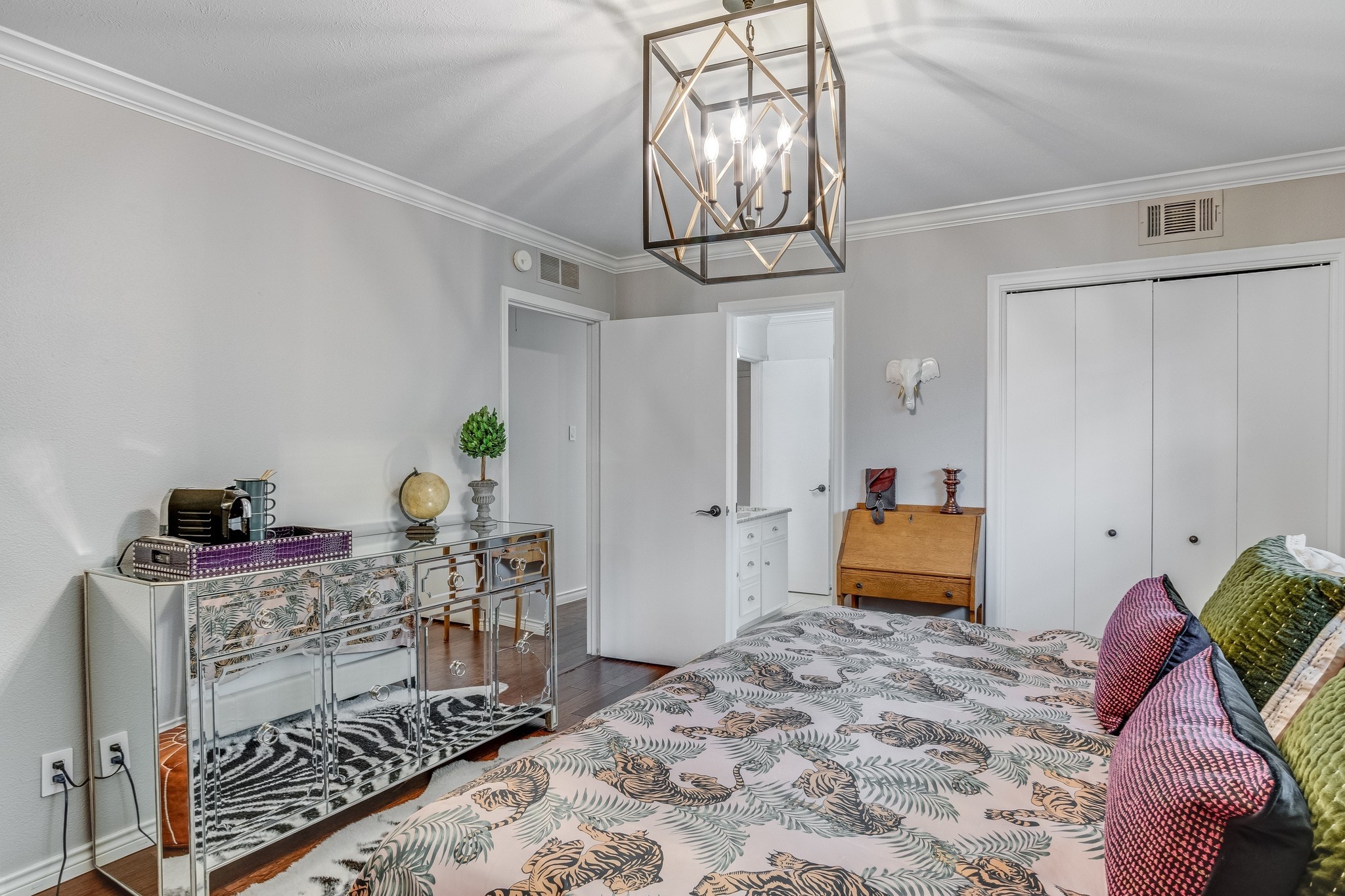 3228 Grantwood Drive Dallas TX 75229