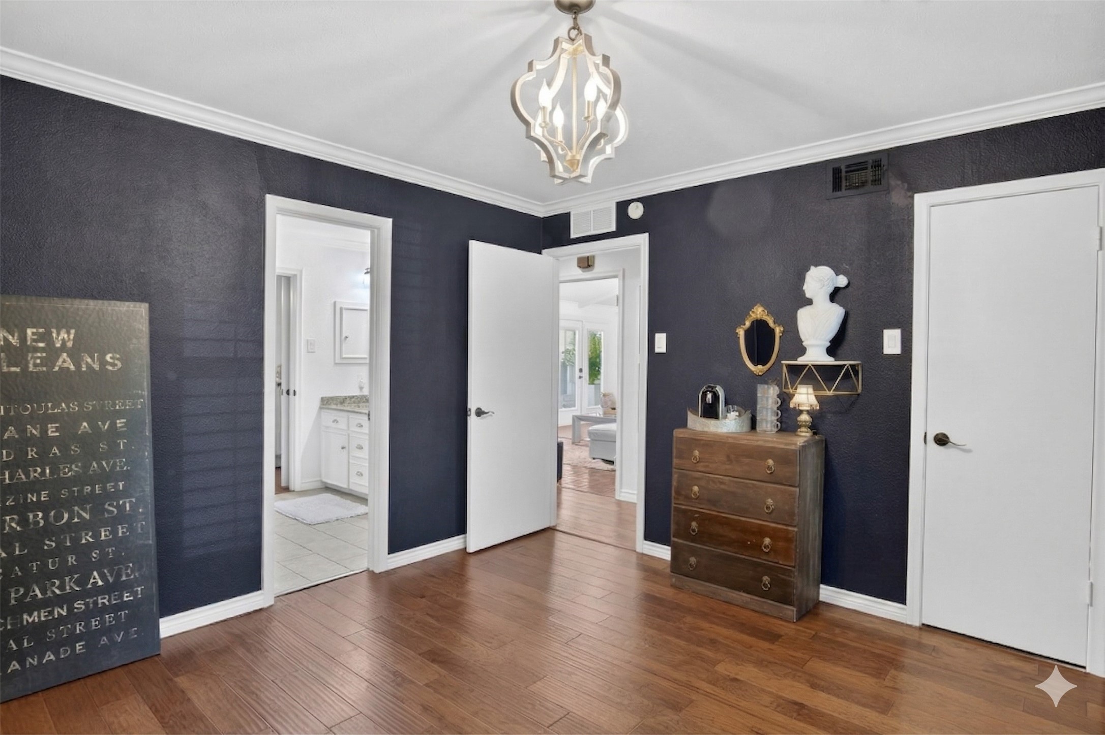 3228 Grantwood Drive Dallas TX 75229