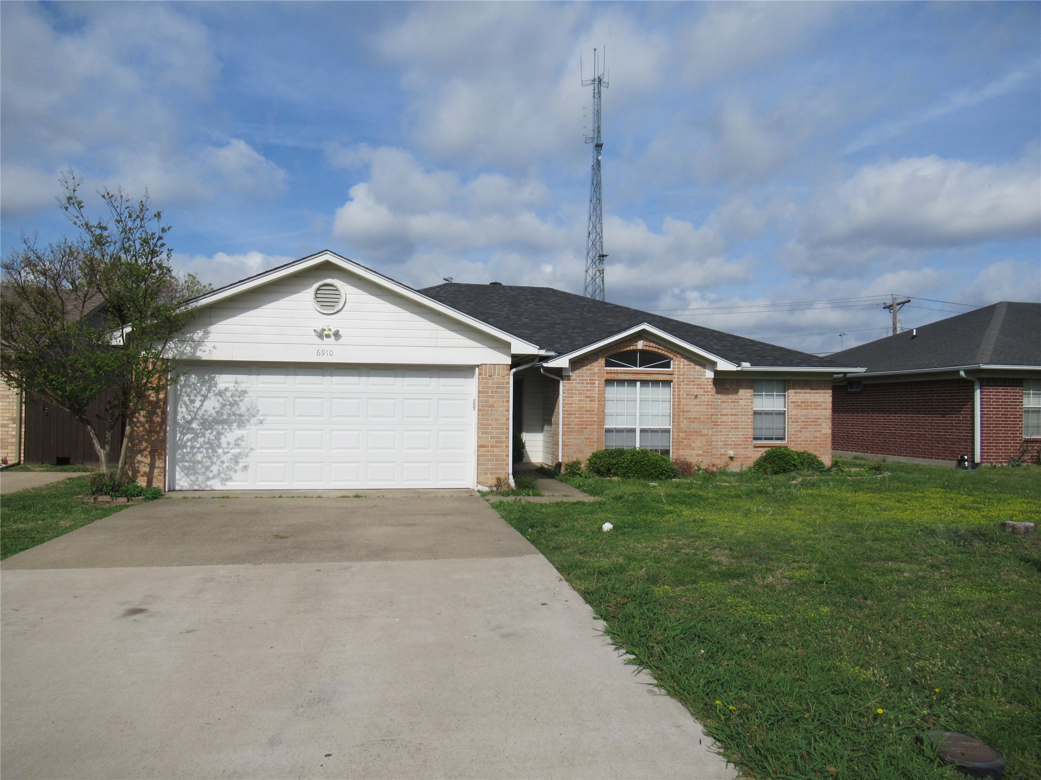 6910 Sayle Street Greenville TX 75402