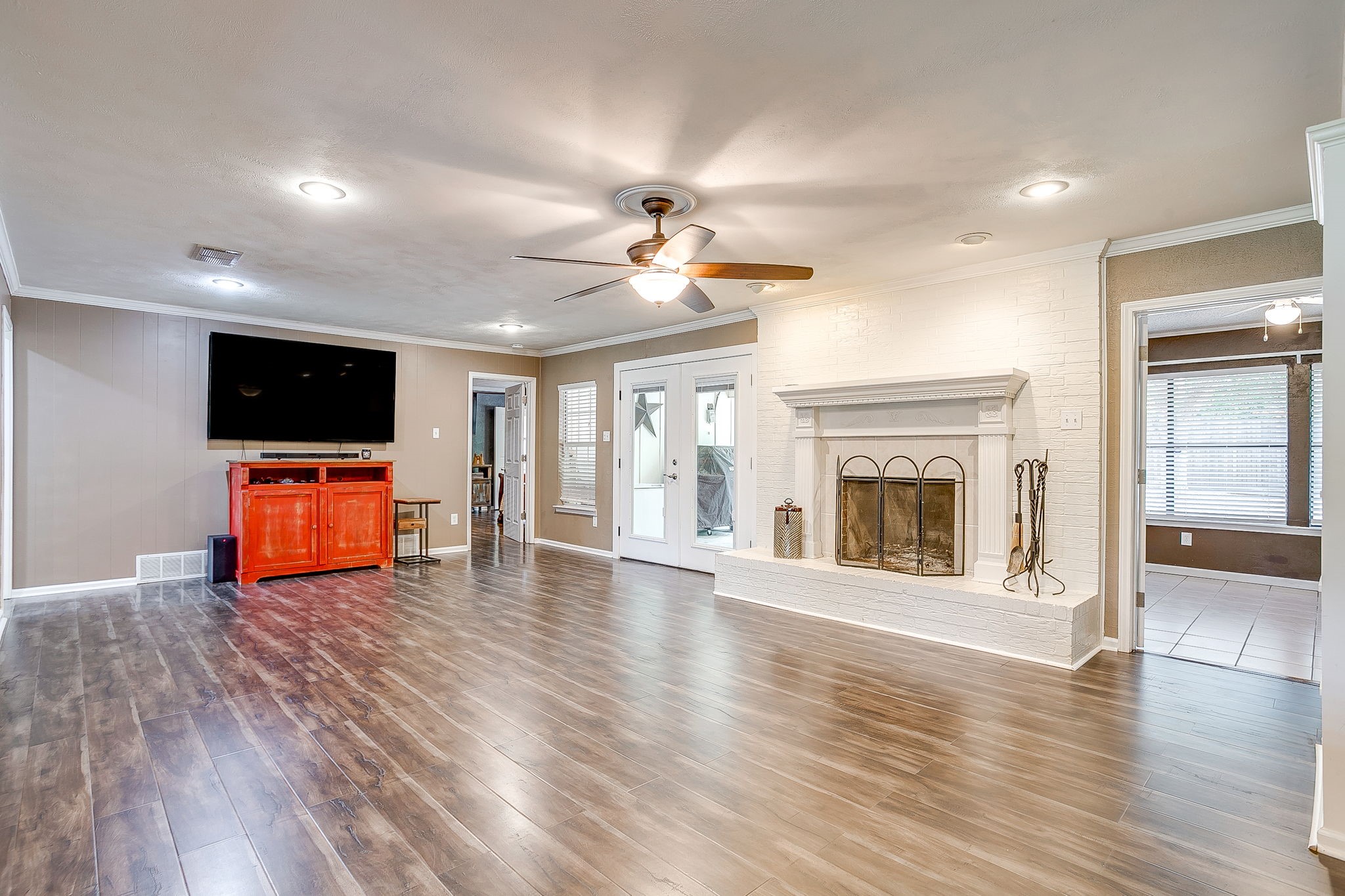 406 Country Club Drive Joshua TX 76058