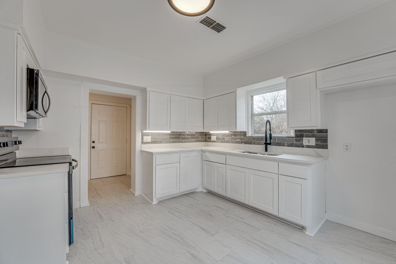 114 E Ross Street Waxahachie TX 75165