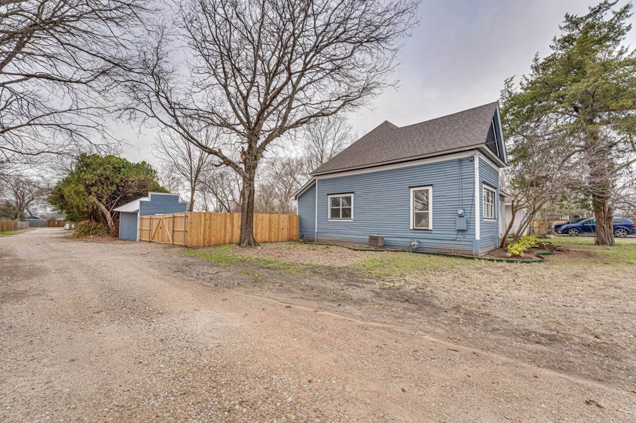 114 E Ross Street Waxahachie TX 75165
