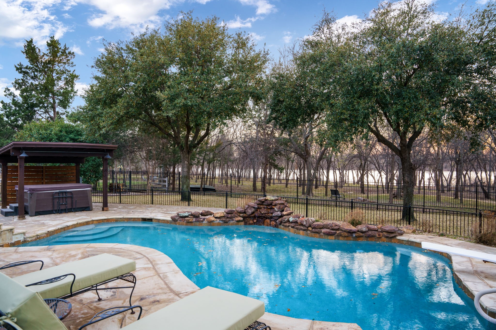 1130 Cogburn Court Shady Shores TX 76208