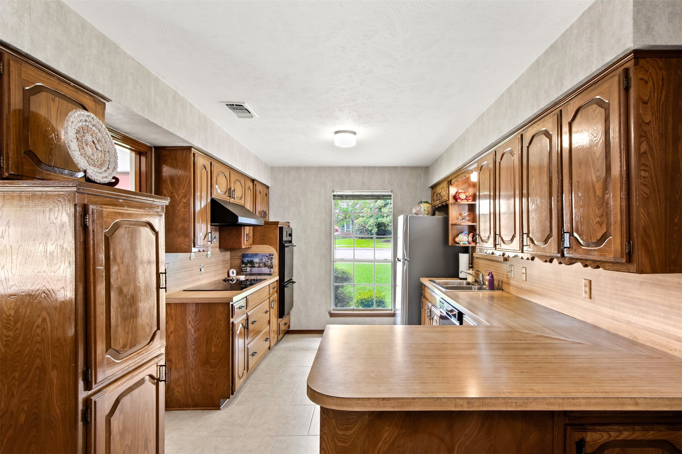 3301 Canterbury Drive Plano TX 75075