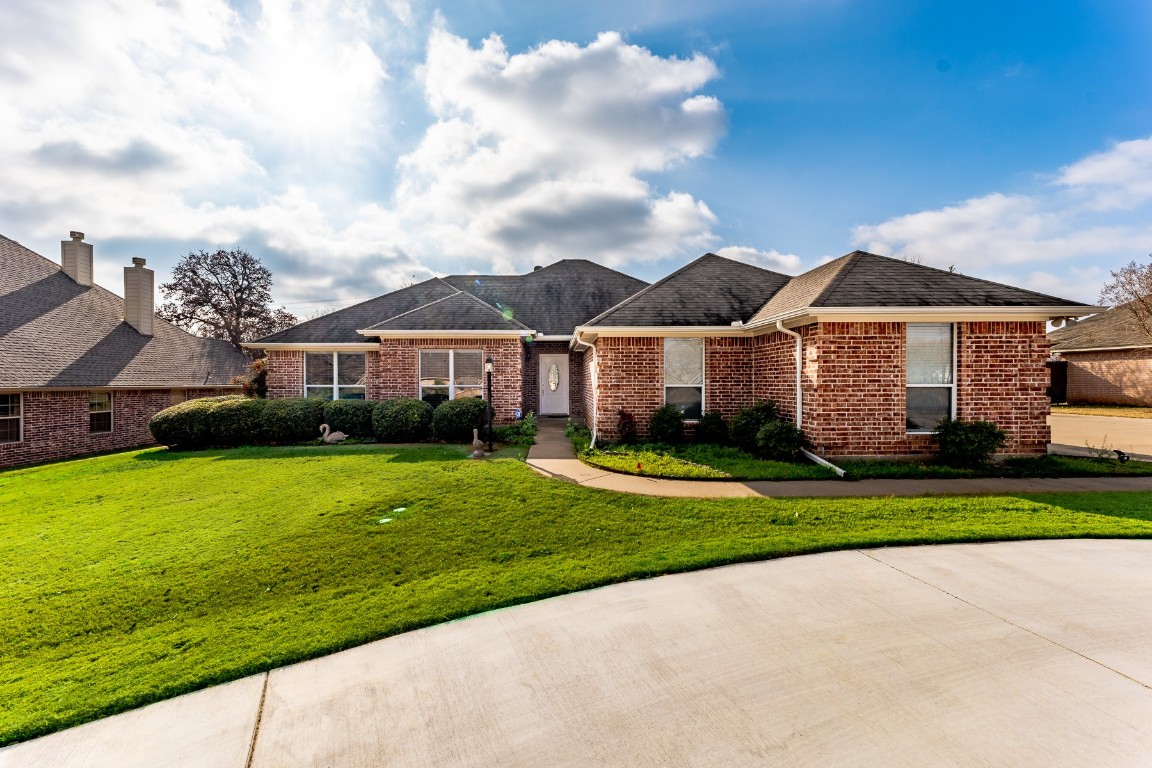 6915 Westover Drive Granbury TX 76049