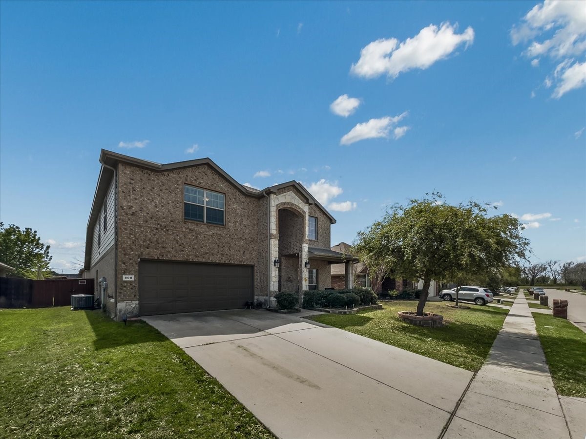 808 Fannin Drive Lavon TX 75166