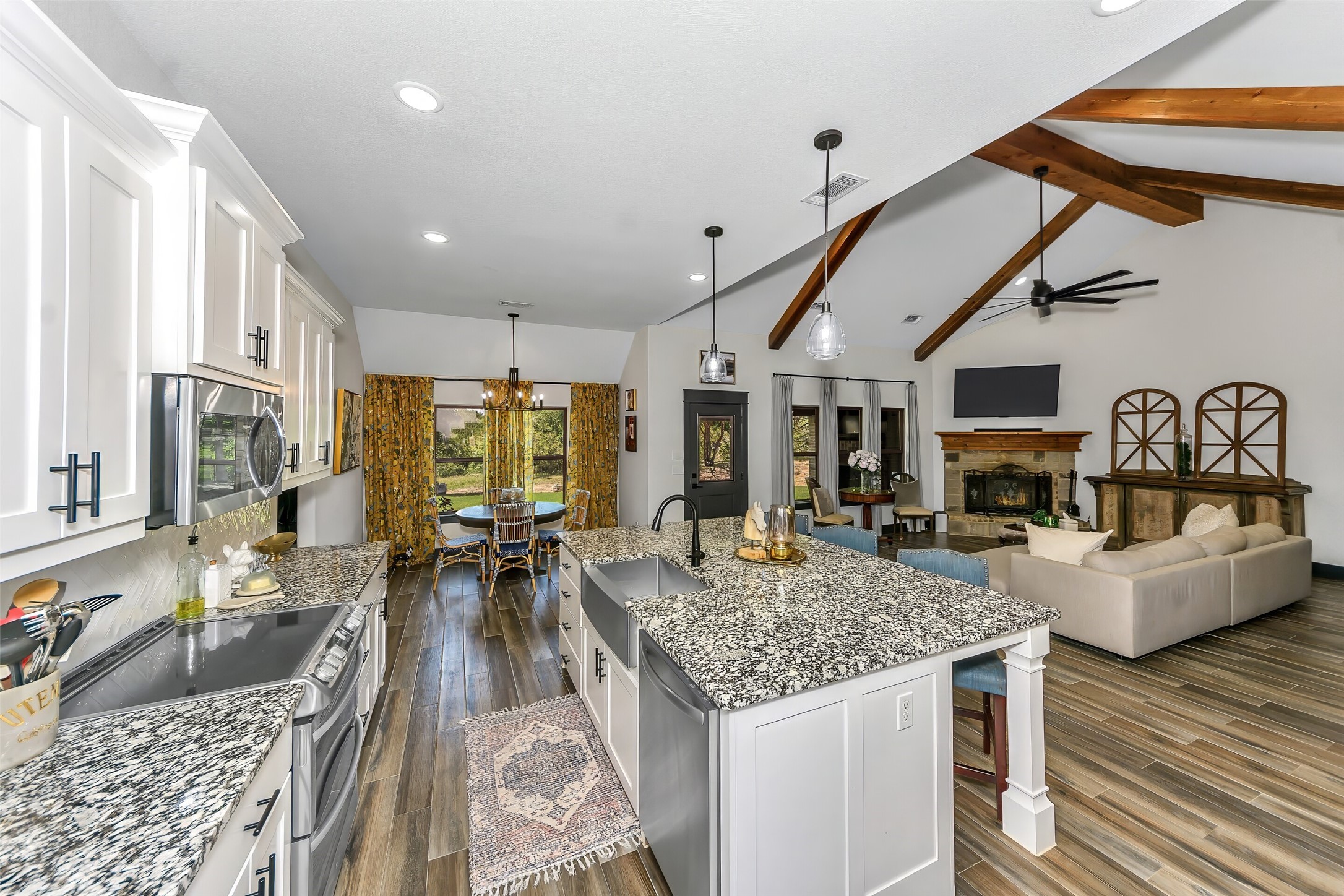 2033 Bedford Court Weatherford TX 76088