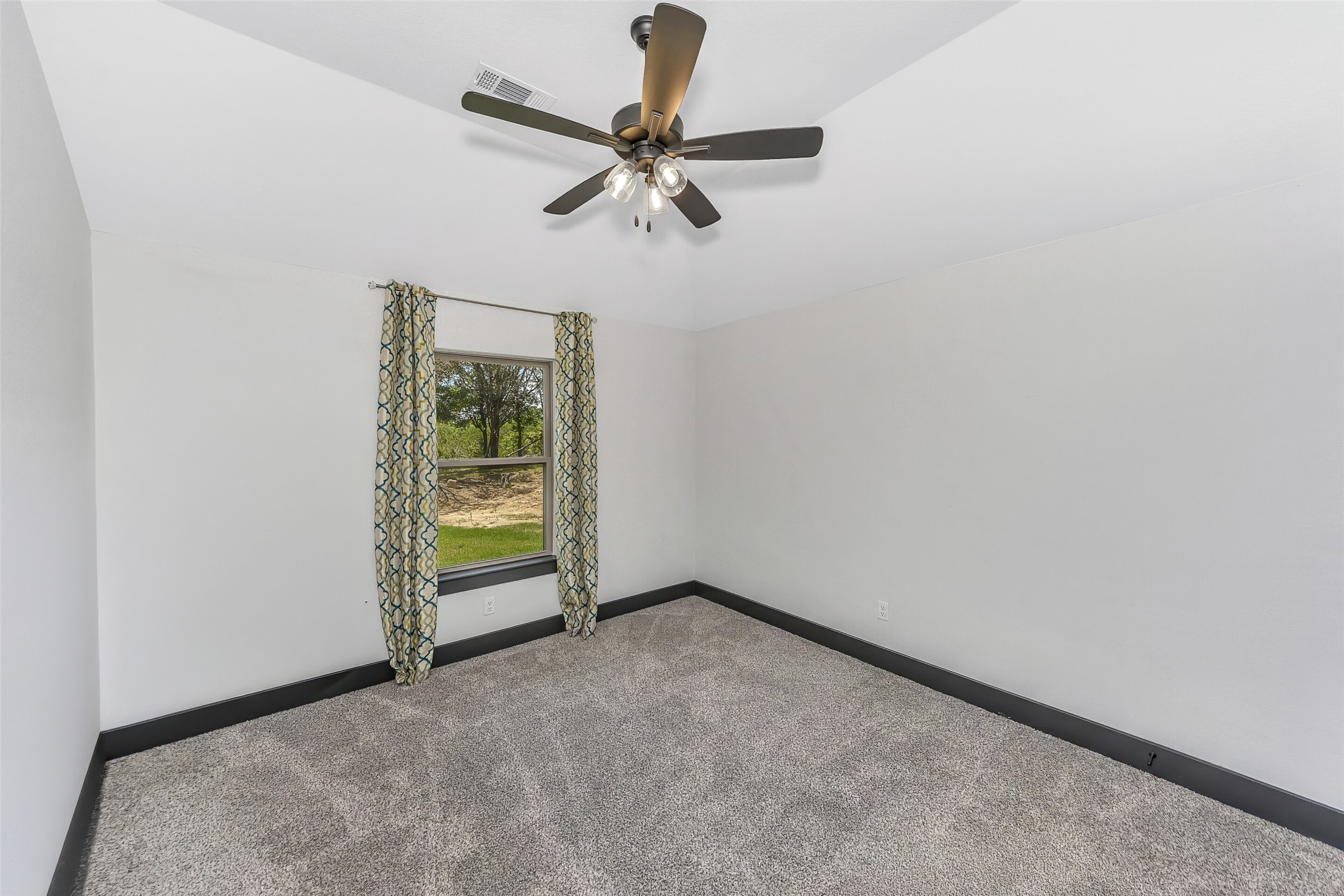 2033 Bedford Court Weatherford TX 76088