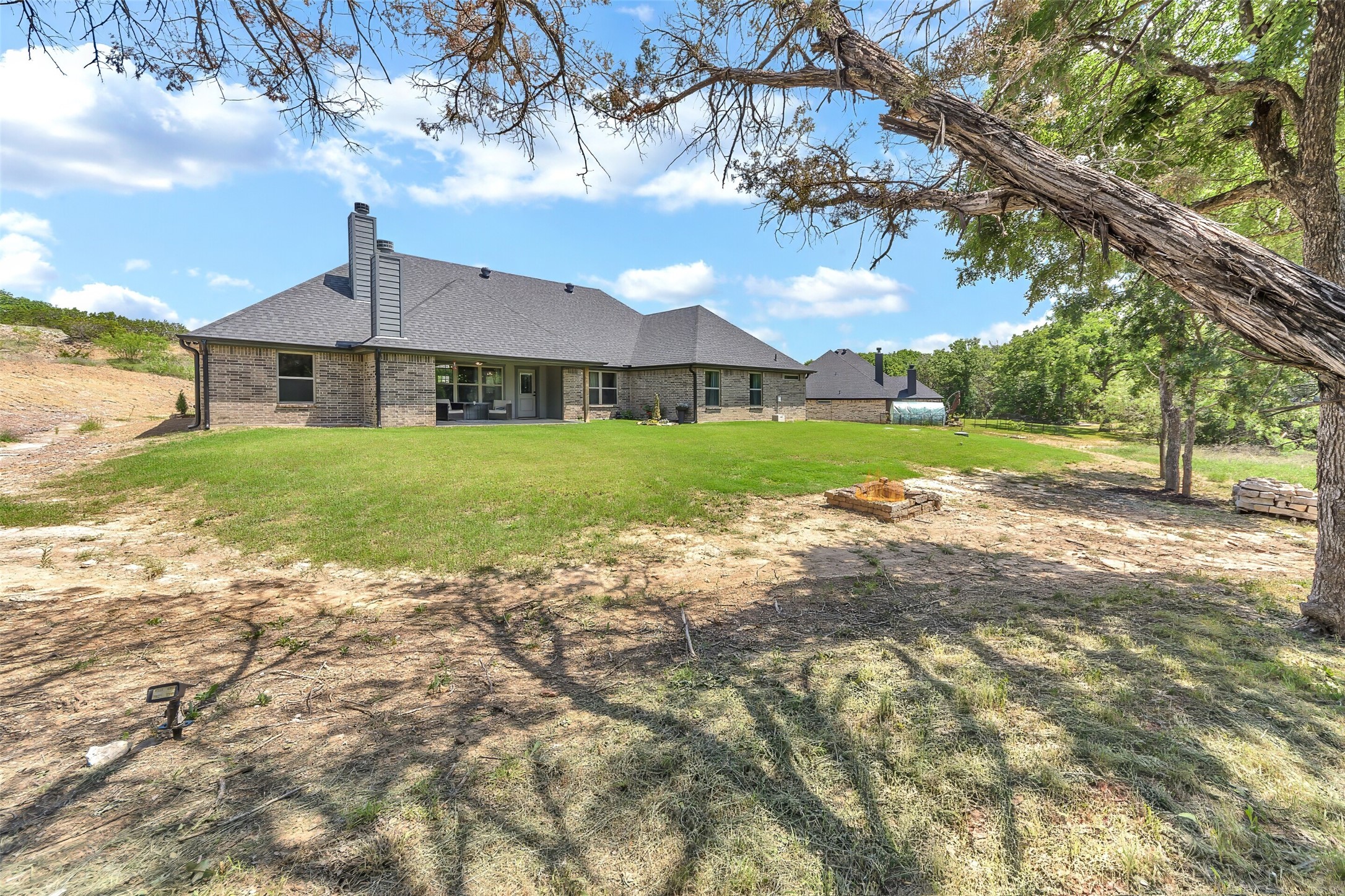 2033 Bedford Court Weatherford TX 76088