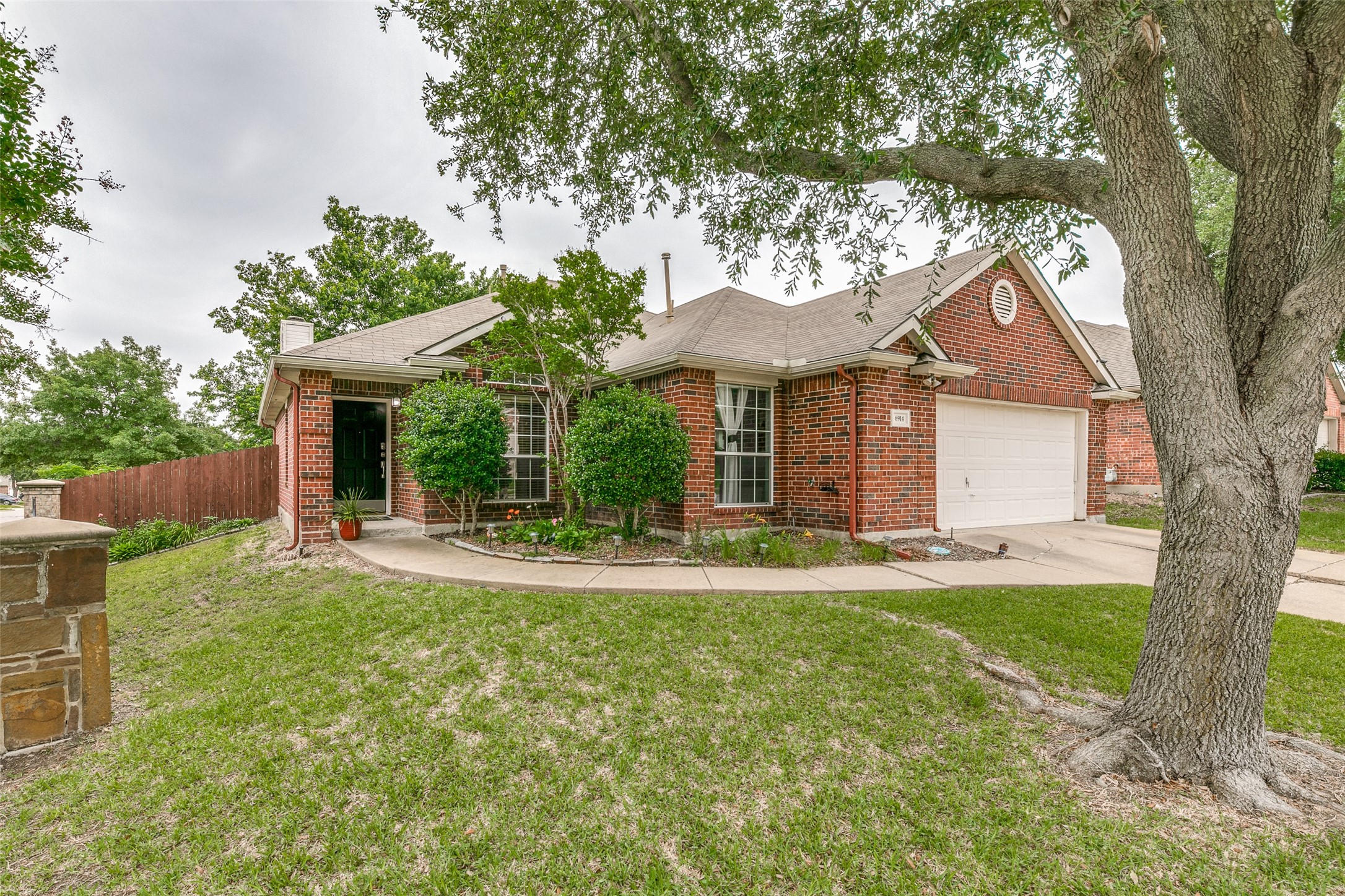 6914 Falcon Crest Lane Sachse TX 75048