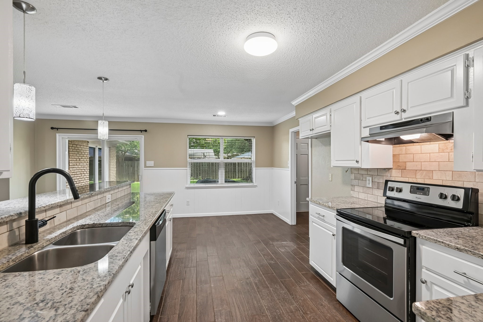 1707 Park Ridge Terrace Arlington TX 76012