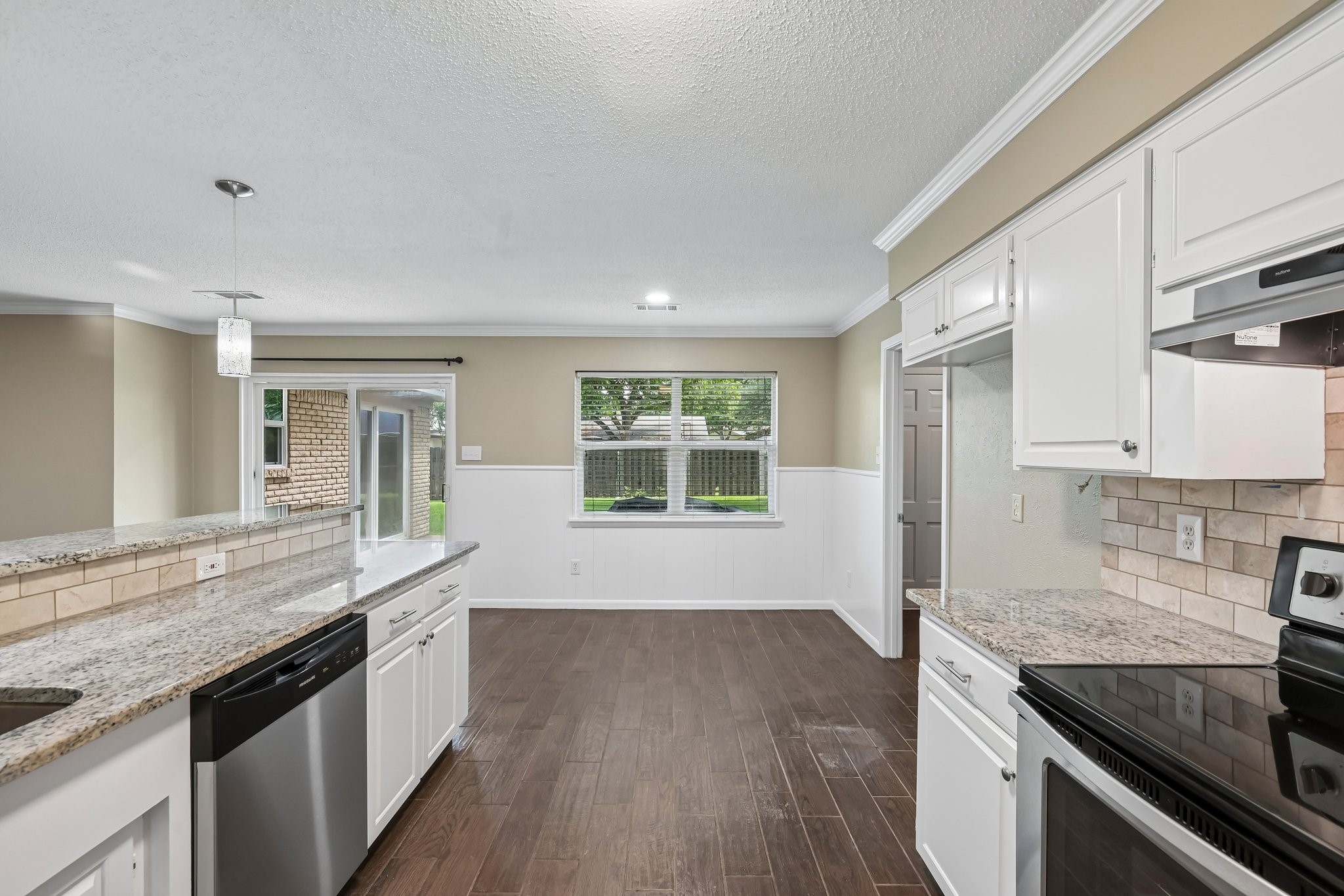 1707 Park Ridge Terrace Arlington TX 76012