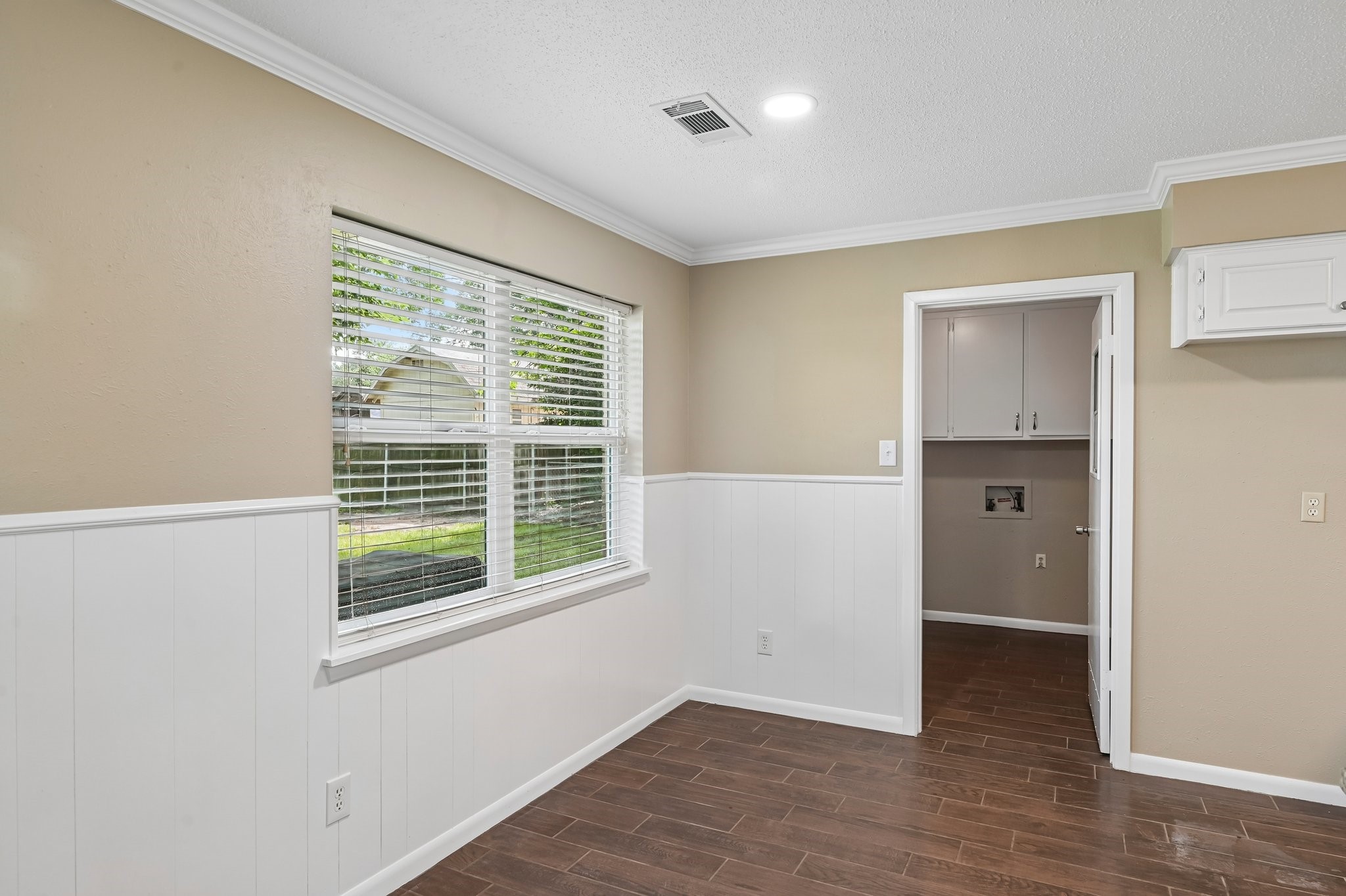 1707 Park Ridge Terrace Arlington TX 76012