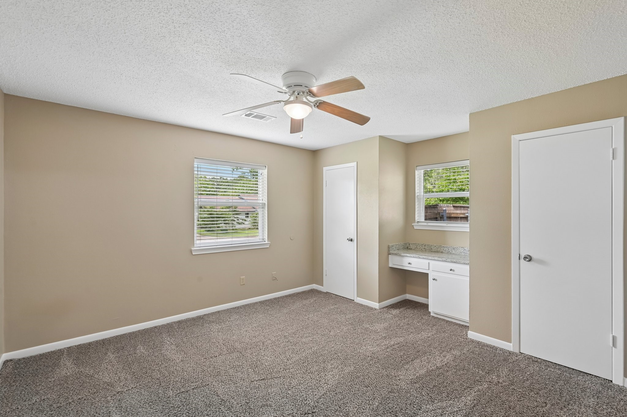 1707 Park Ridge Terrace Arlington TX 76012