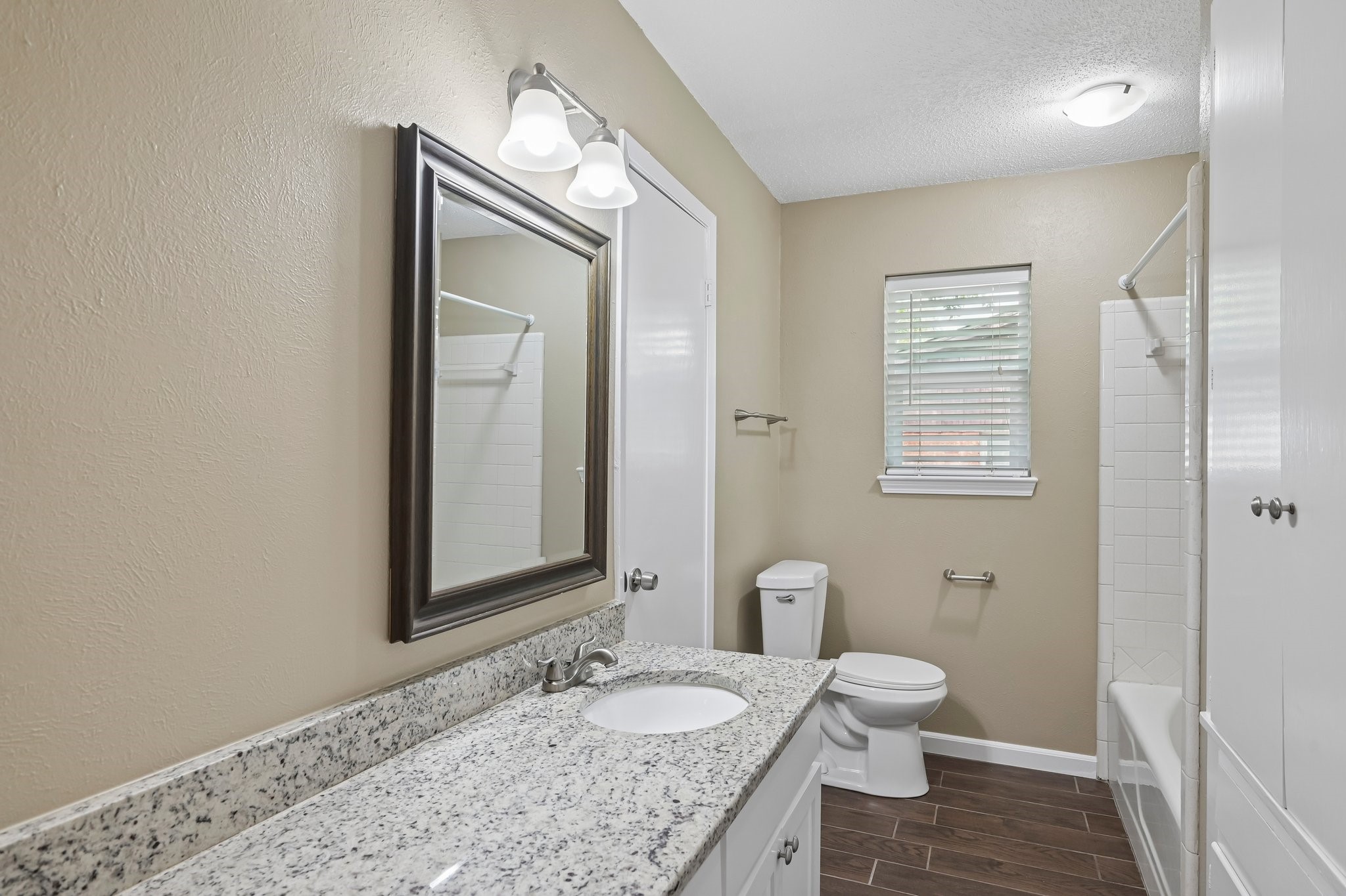 1707 Park Ridge Terrace Arlington TX 76012