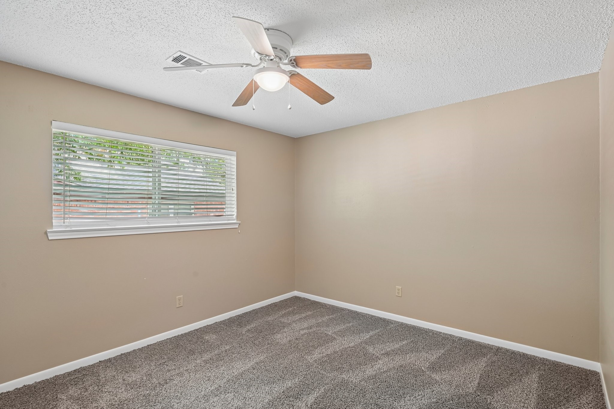 1707 Park Ridge Terrace Arlington TX 76012