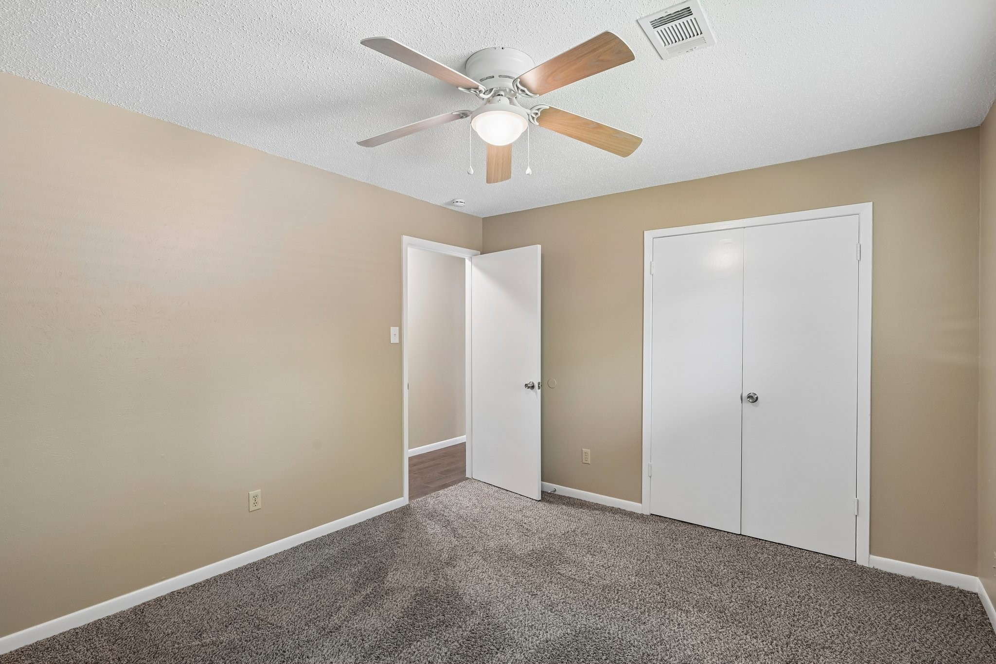 1707 Park Ridge Terrace Arlington TX 76012