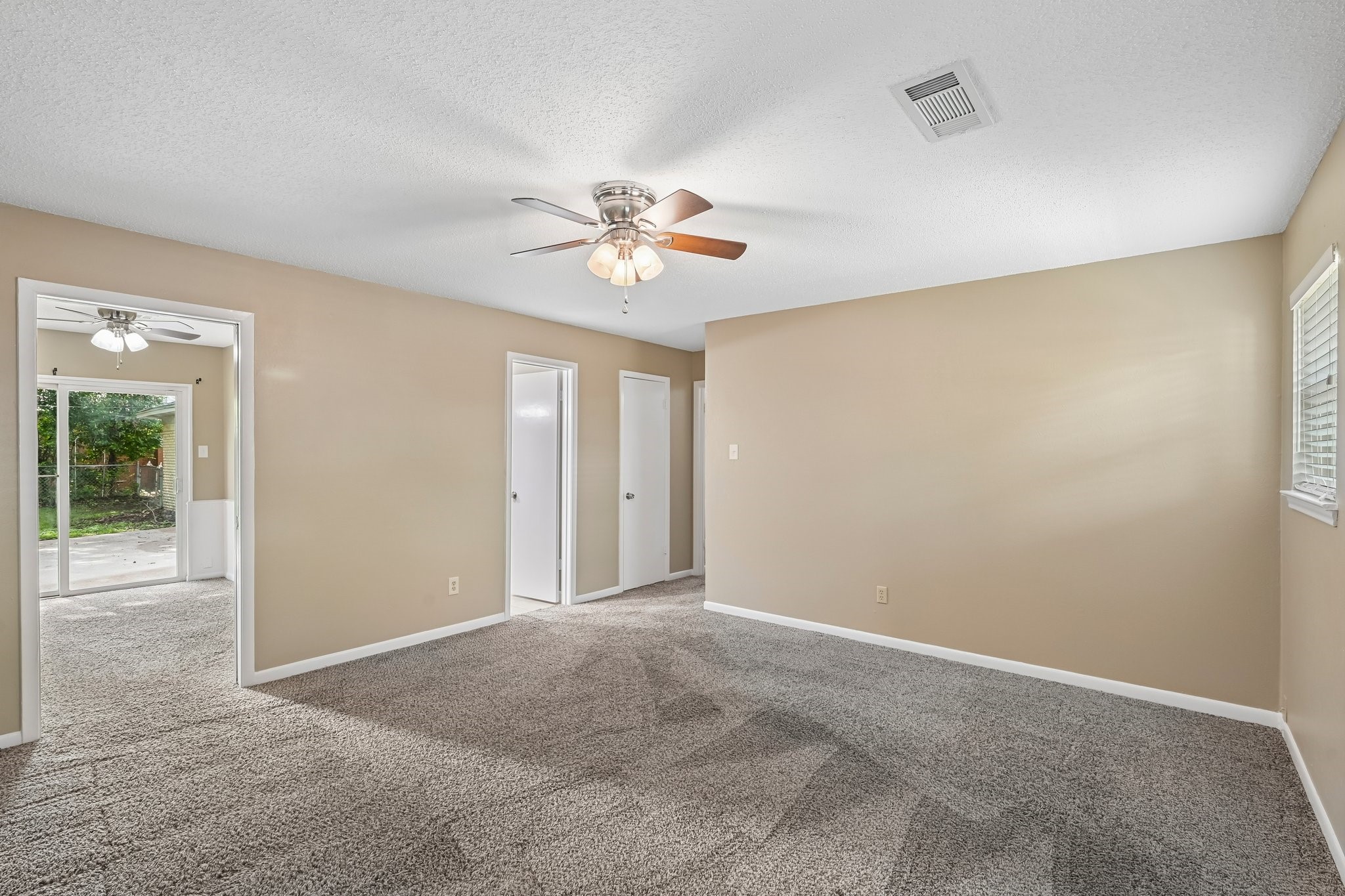 1707 Park Ridge Terrace Arlington TX 76012