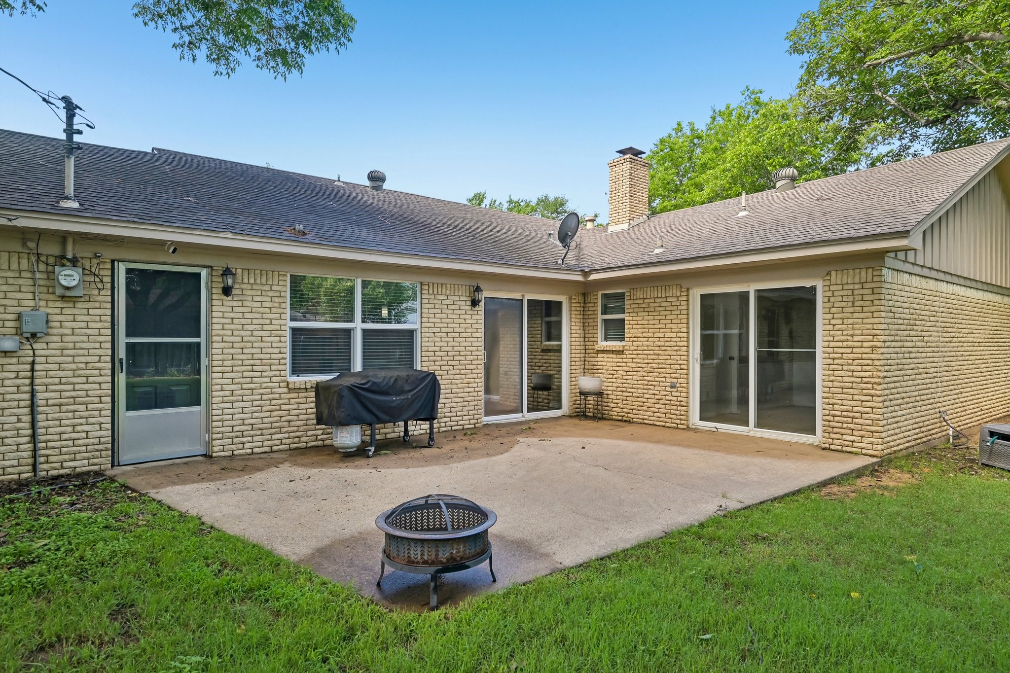 1707 Park Ridge Terrace Arlington TX 76012