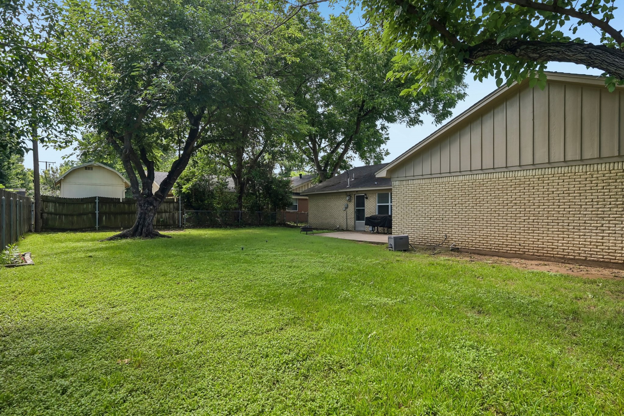 1707 Park Ridge Terrace Arlington TX 76012