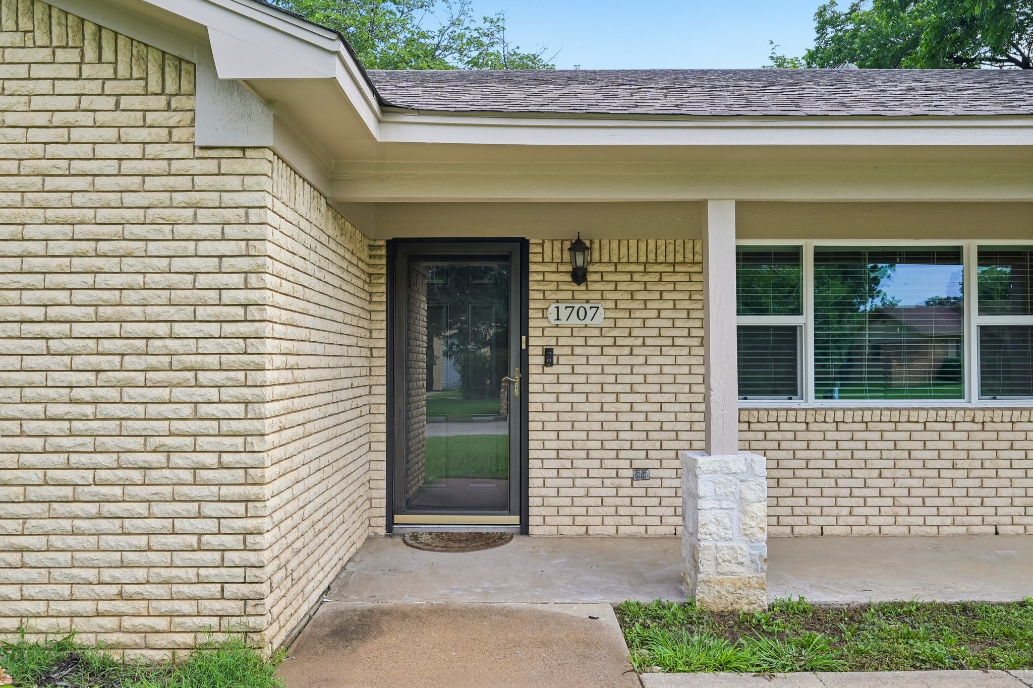 1707 Park Ridge Terrace Arlington TX 76012