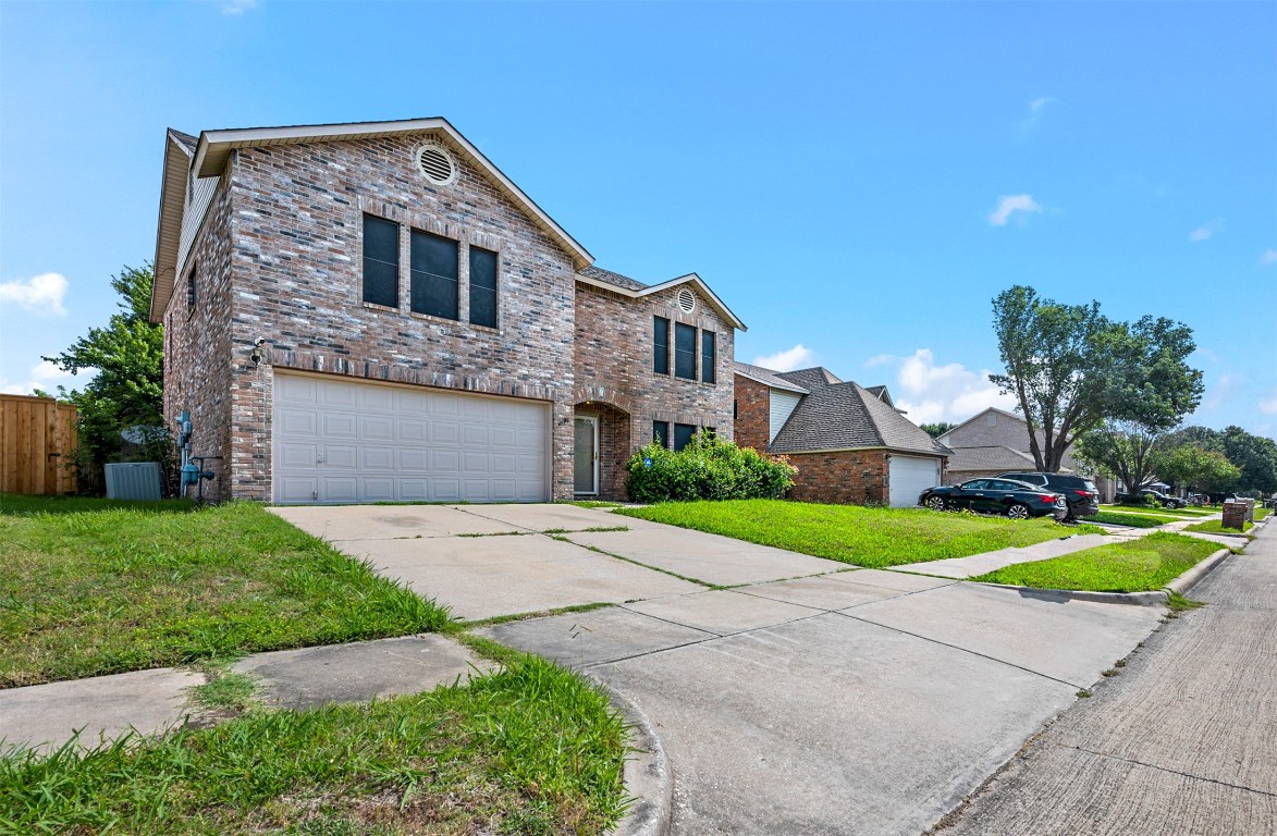 205 Menlo Park Drive Arlington TX 76002