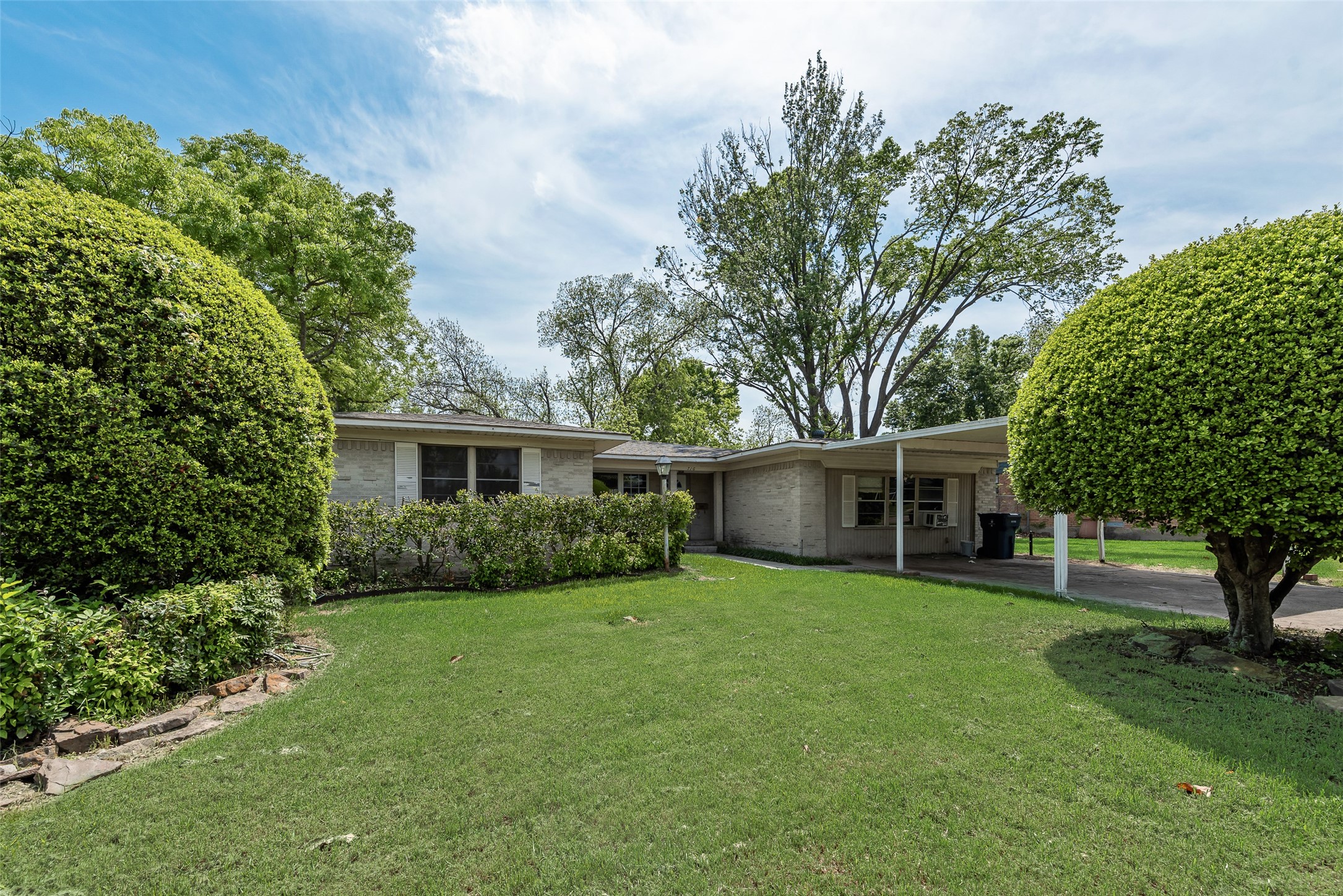 716 Blossom Road Garland TX 75041
