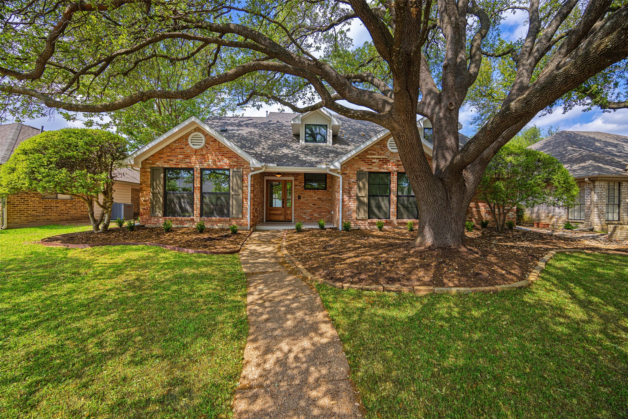 6143 White Rose Trail Dallas TX 75248