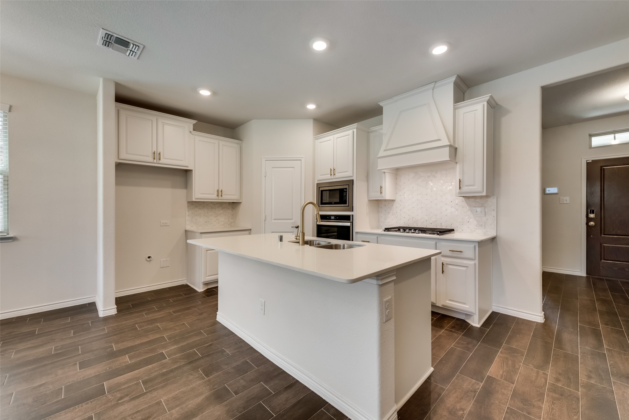 2085 Tahoka Lane Heath TX 75126
