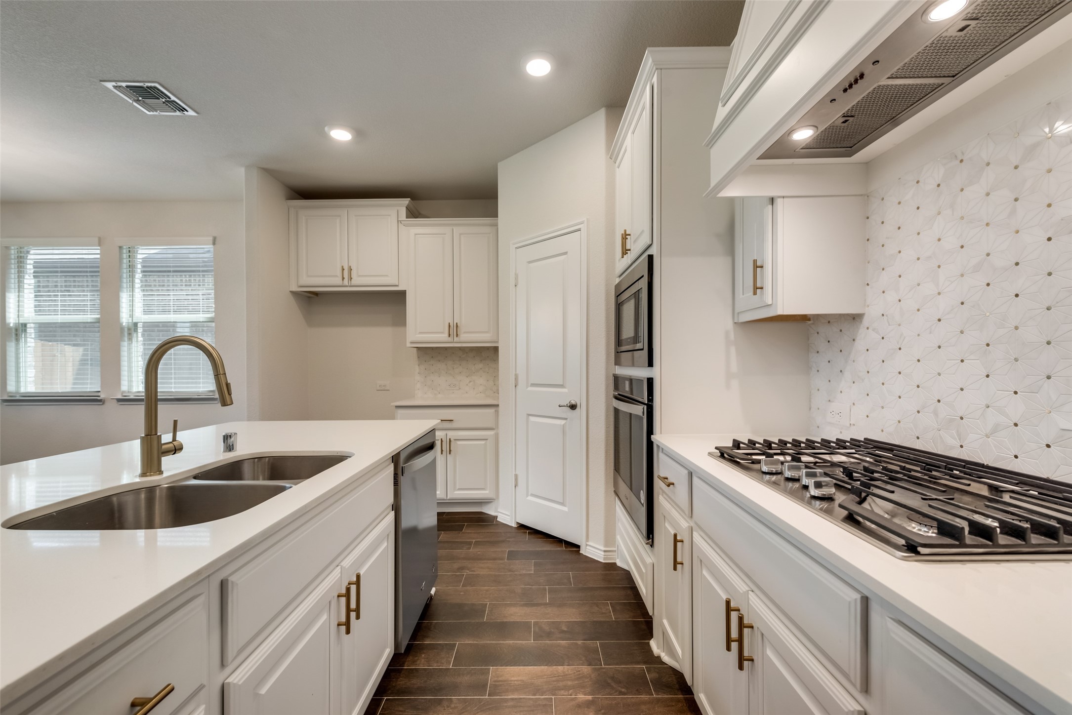 2085 Tahoka Lane Heath TX 75126