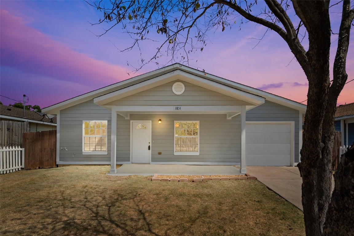 1851 Homeland Street Dallas TX 75212