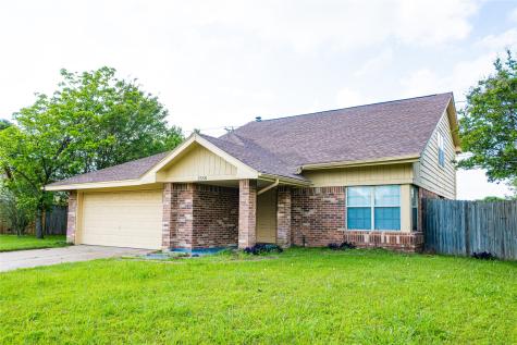 2558 Slaton Drive Grand Prairie TX 75052