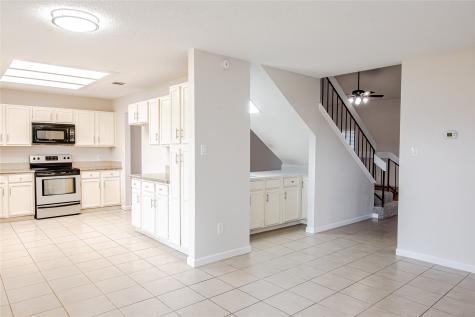 2558 Slaton Drive Grand Prairie TX 75052