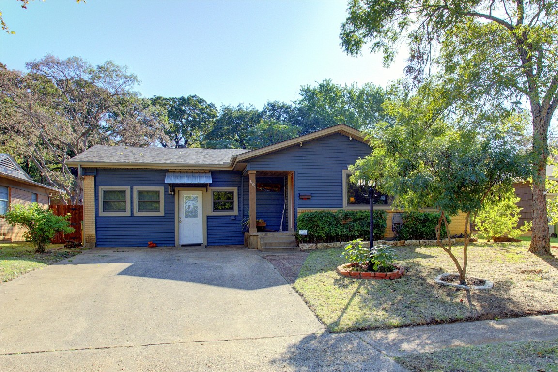 1409 Ravenwood Drive Arlington TX 76013
