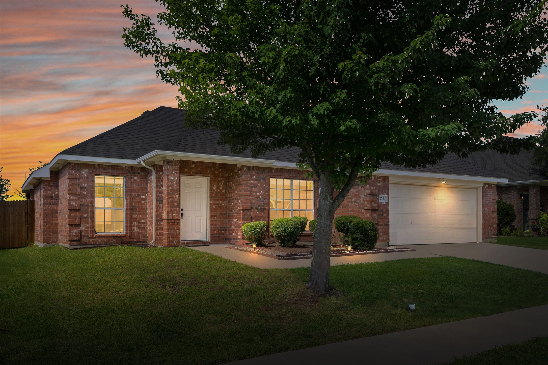 2704 Pennington Drive Sachse TX 75048