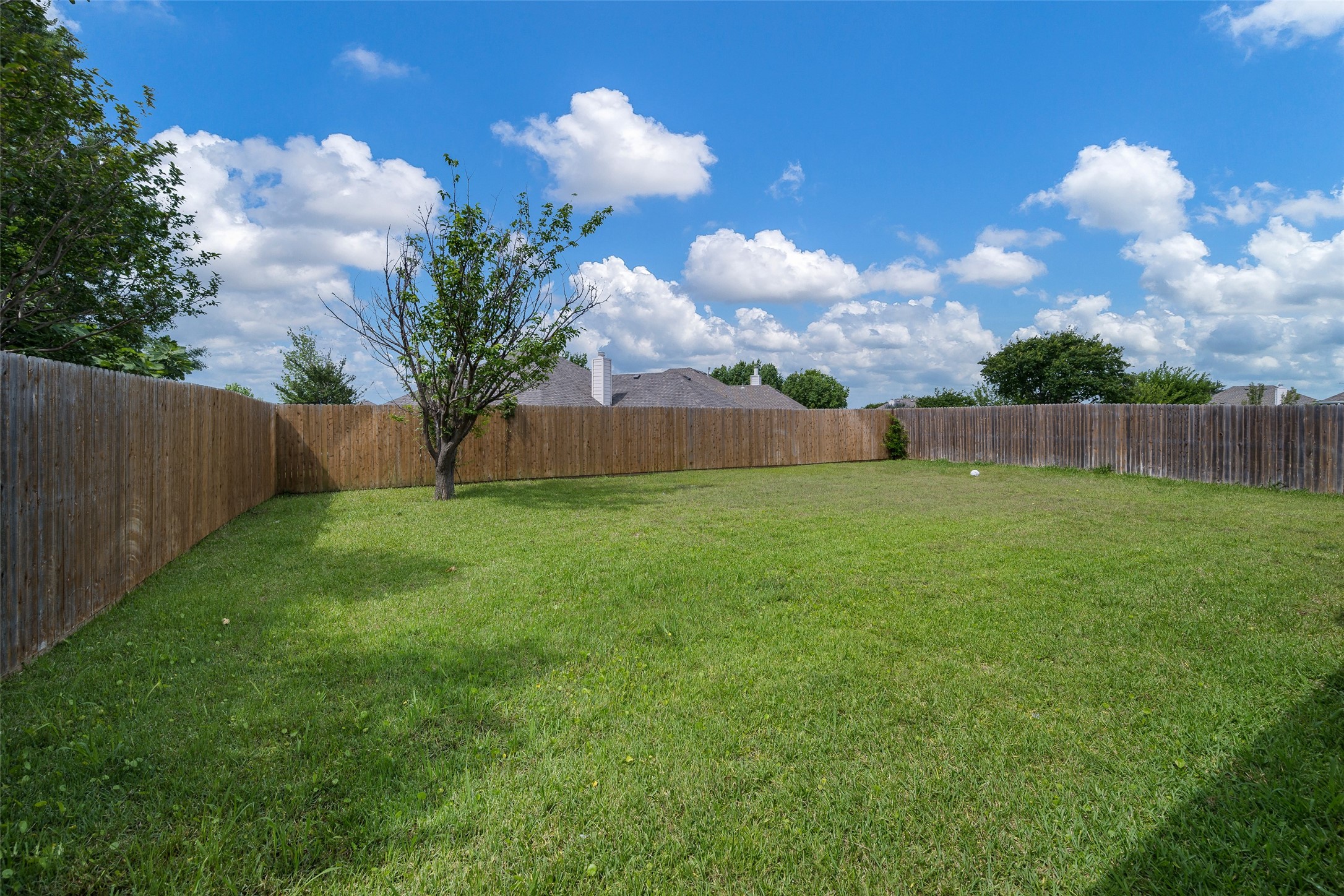 2704 Pennington Drive Sachse TX 75048