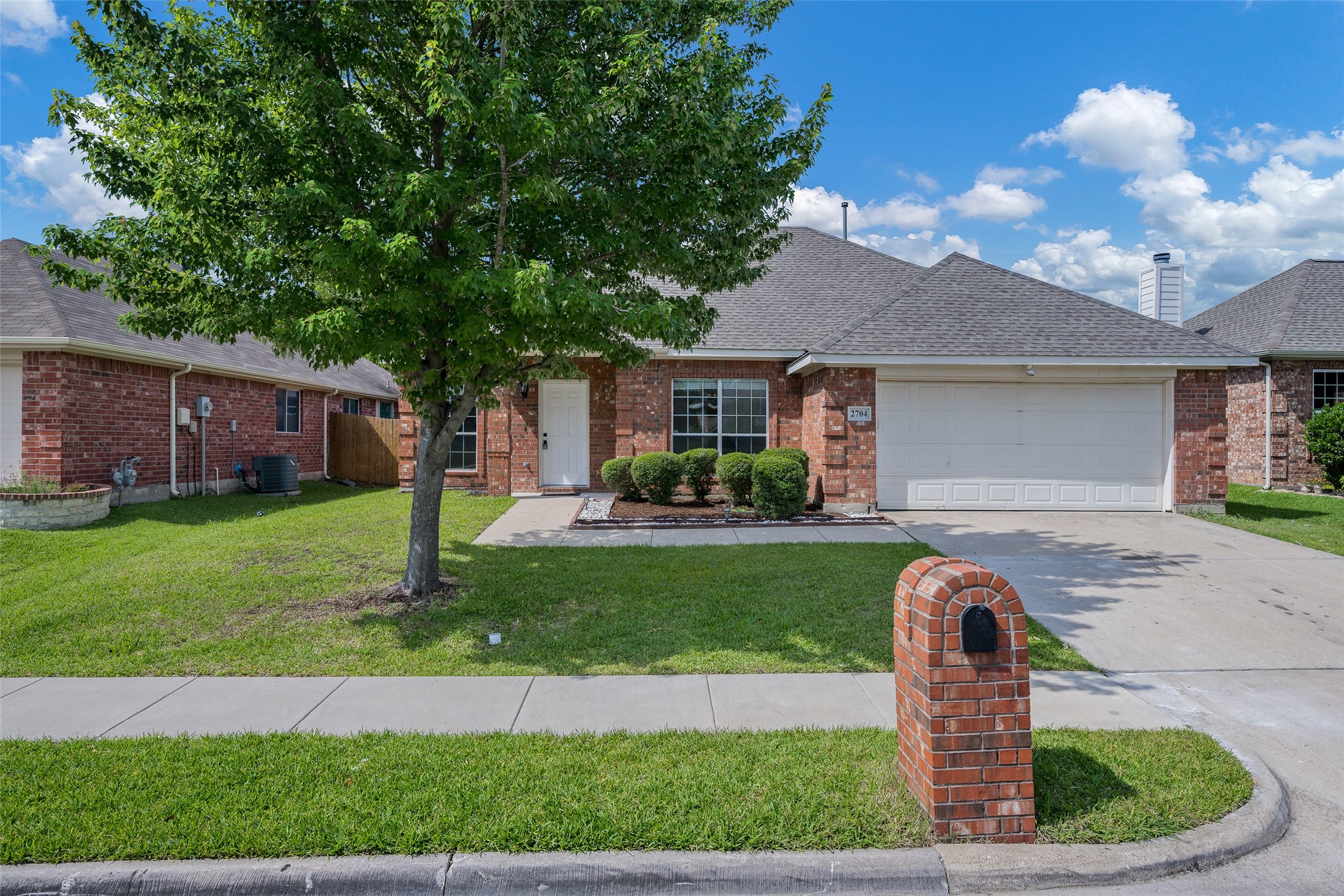 2704 Pennington Drive Sachse TX 75048