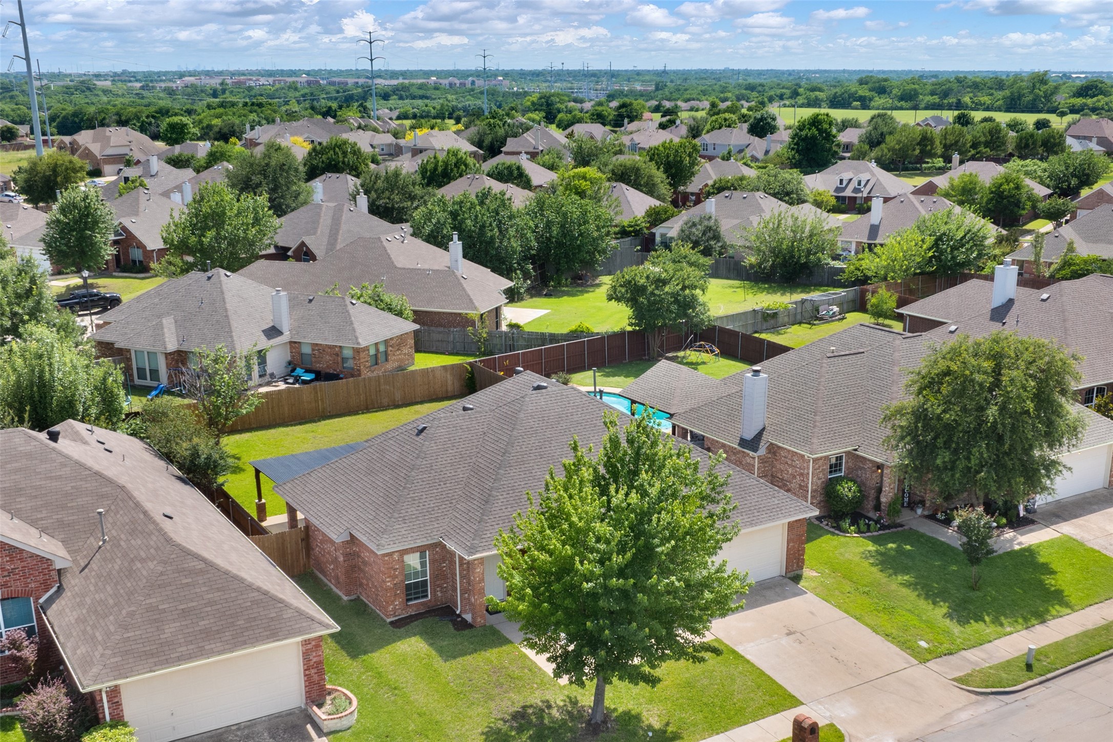 2704 Pennington Drive Sachse TX 75048