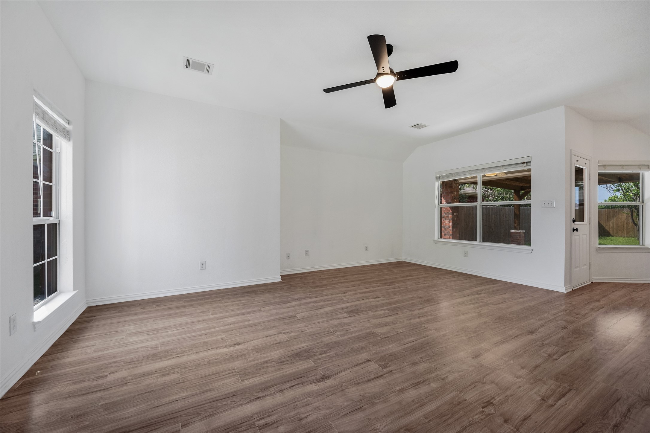 2704 Pennington Drive Sachse TX 75048