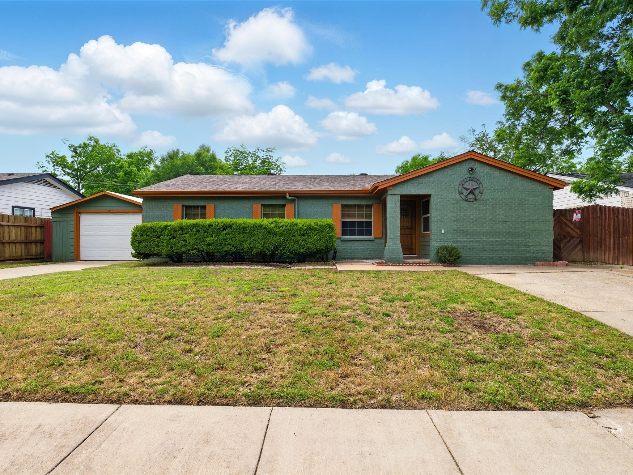 1512 Lackland Street Arlington TX 76010