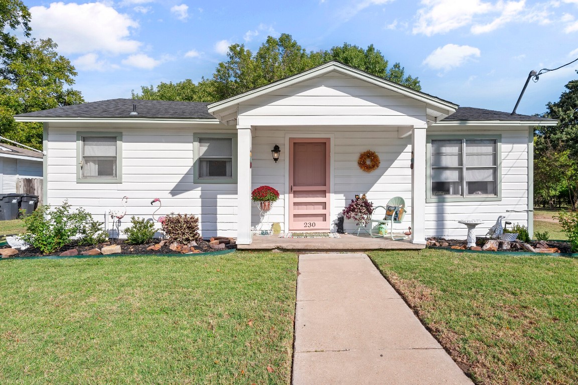 230 E Thompson Street Corsicana TX 75110