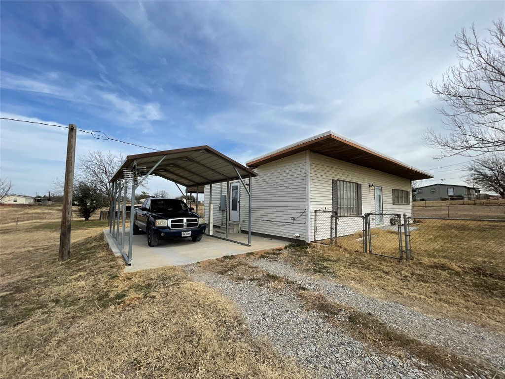 1458 Polk Road Bowie TX 76230