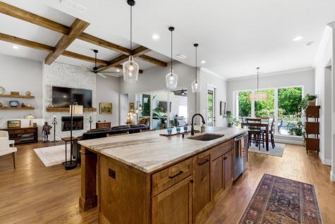 8880 Hidden Pond Street Justin TX 76247